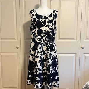 41 Hawthorn Navy and White Floral Midi Dress, size 1x